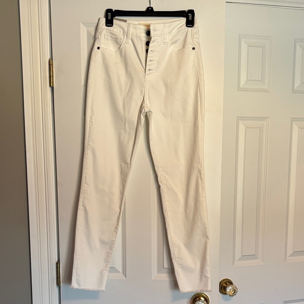 NEW with tags! Harper Women's High Rise Skinny White Jeans